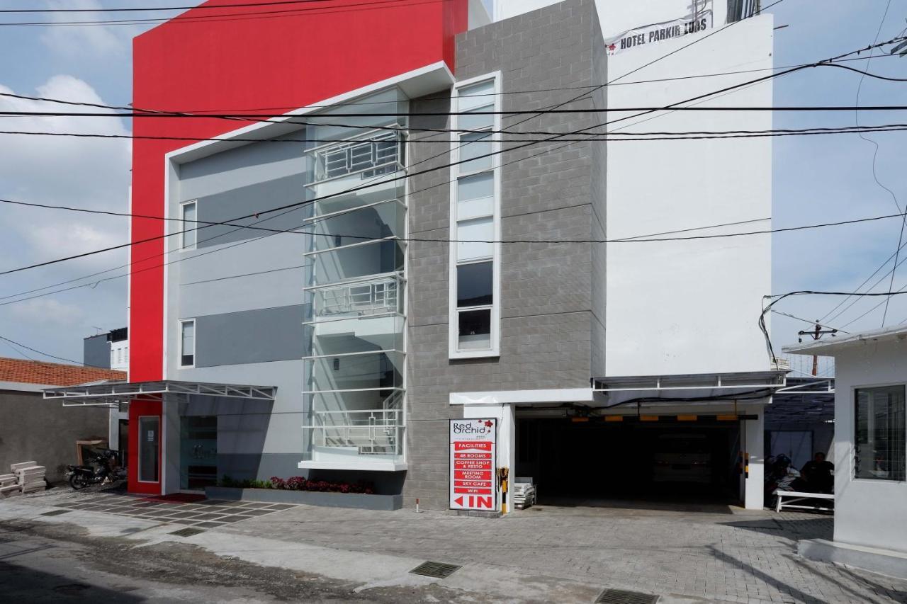 Reddoorz Plus Near Ciputra Mall Simpang Lima Семаранг Экстерьер фото