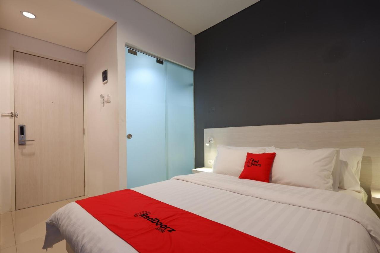 Reddoorz Plus Near Ciputra Mall Simpang Lima Семаранг Экстерьер фото